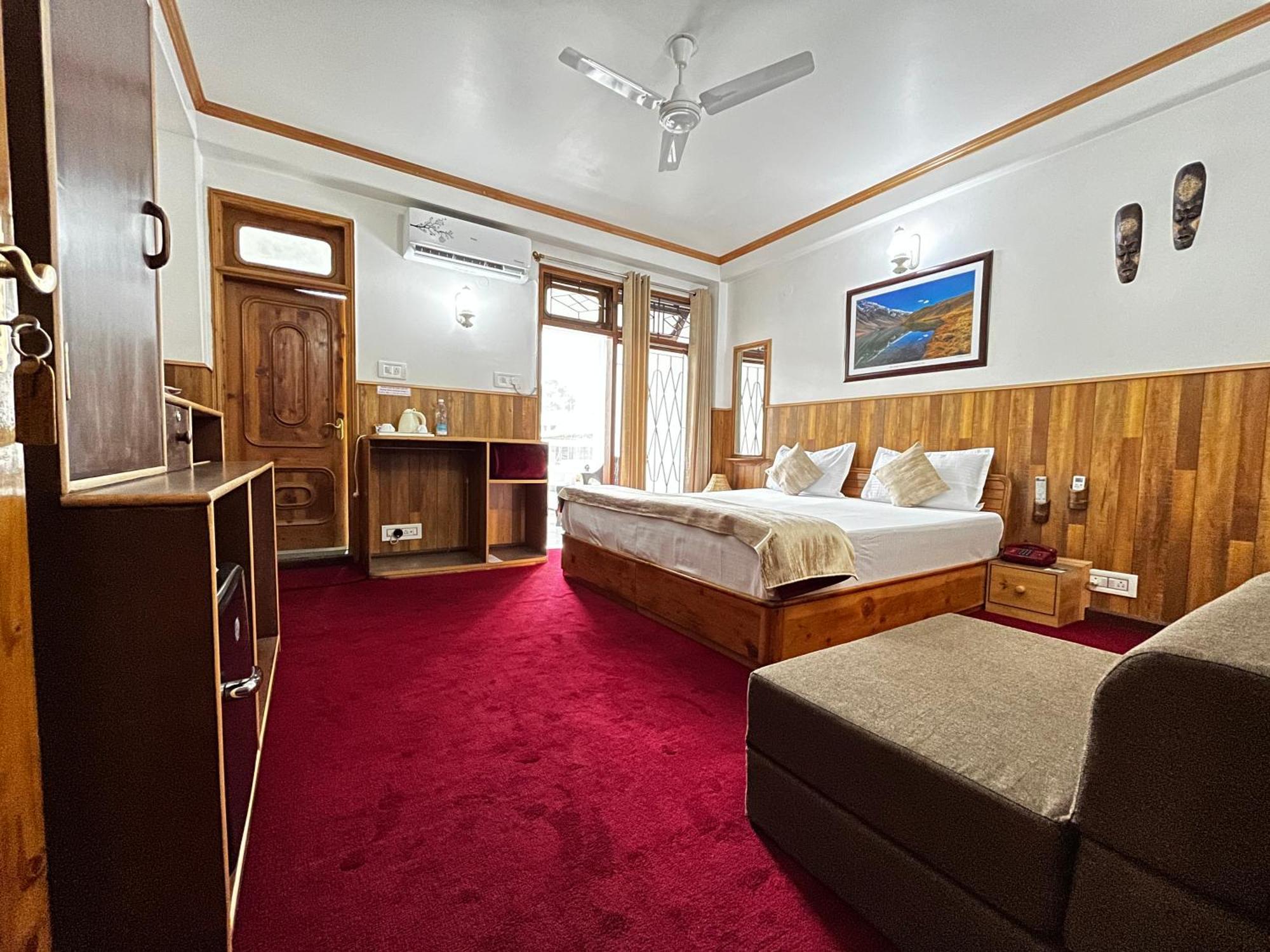 Hotel Kullu Valley Exterior photo