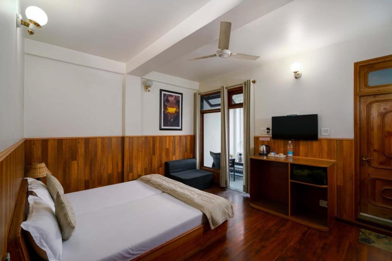 Hotel Kullu Valley Exterior photo
